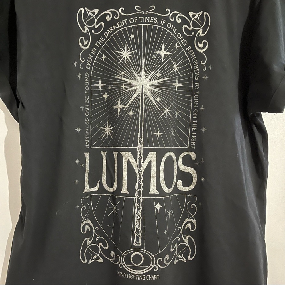Lumos Black Short Sleeve Tee women’s size large 100 % cotton made in India